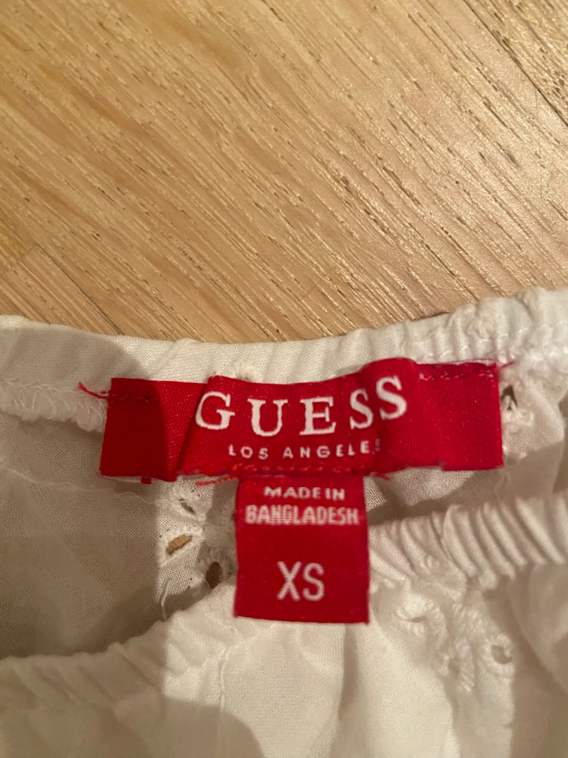 Linne från Guess - 90