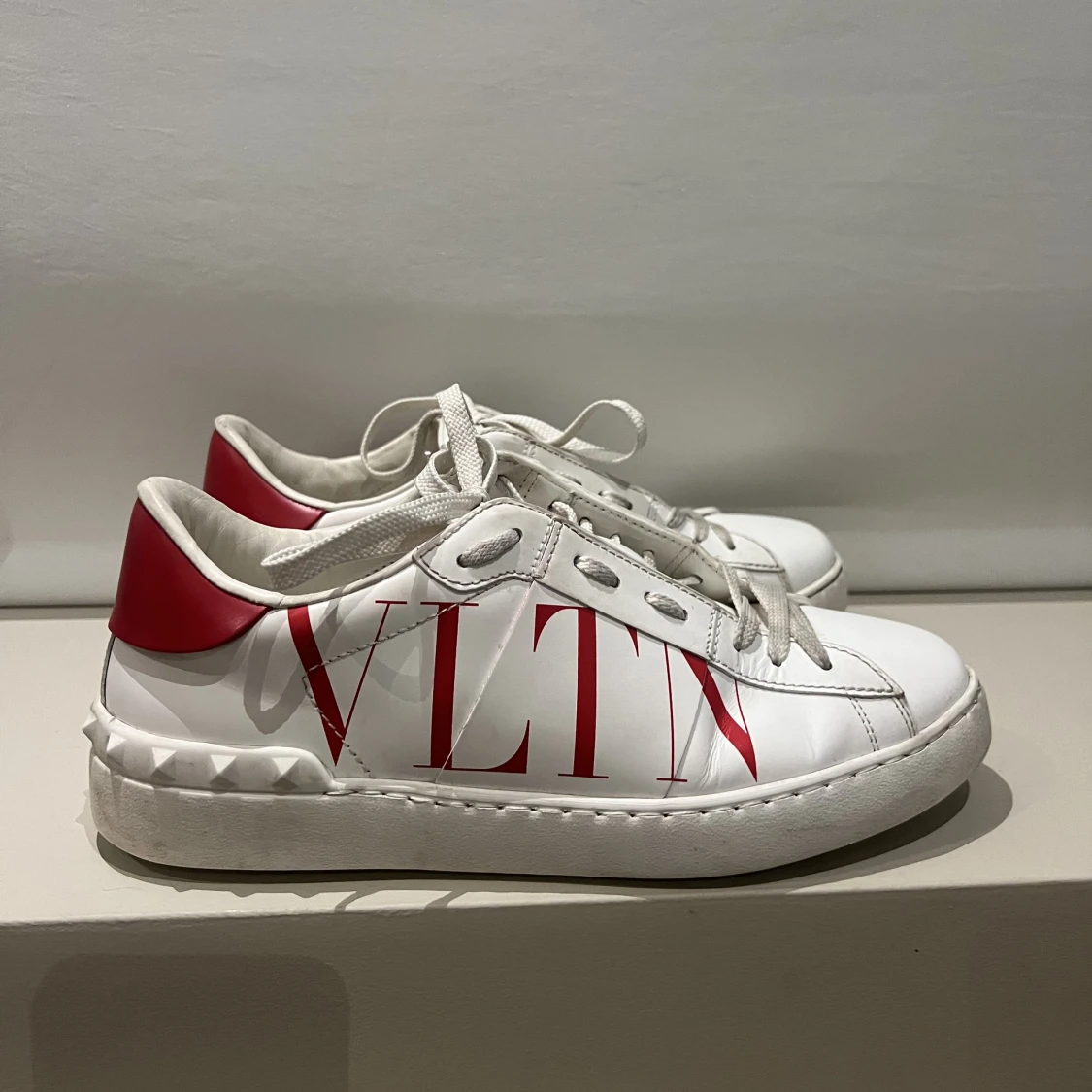 Valentino Sneakers 