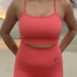 Stronger set - Top: M  Tights: S Använd fåtal gånger. Köpes som paket!