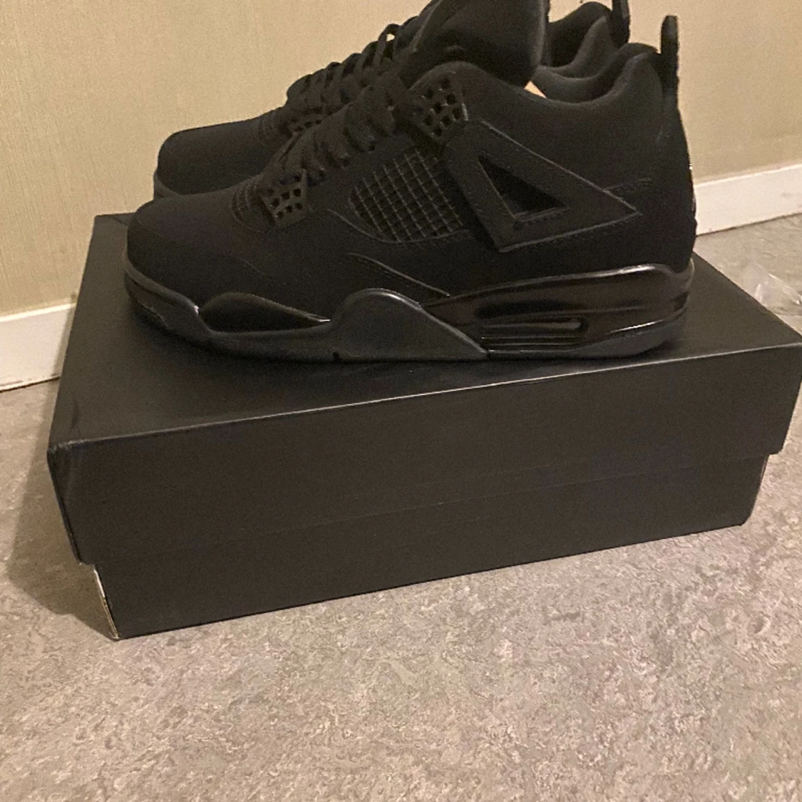Jordan4 black cat