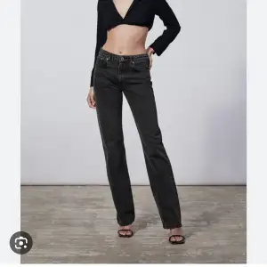 Zaras mid waist jeans 