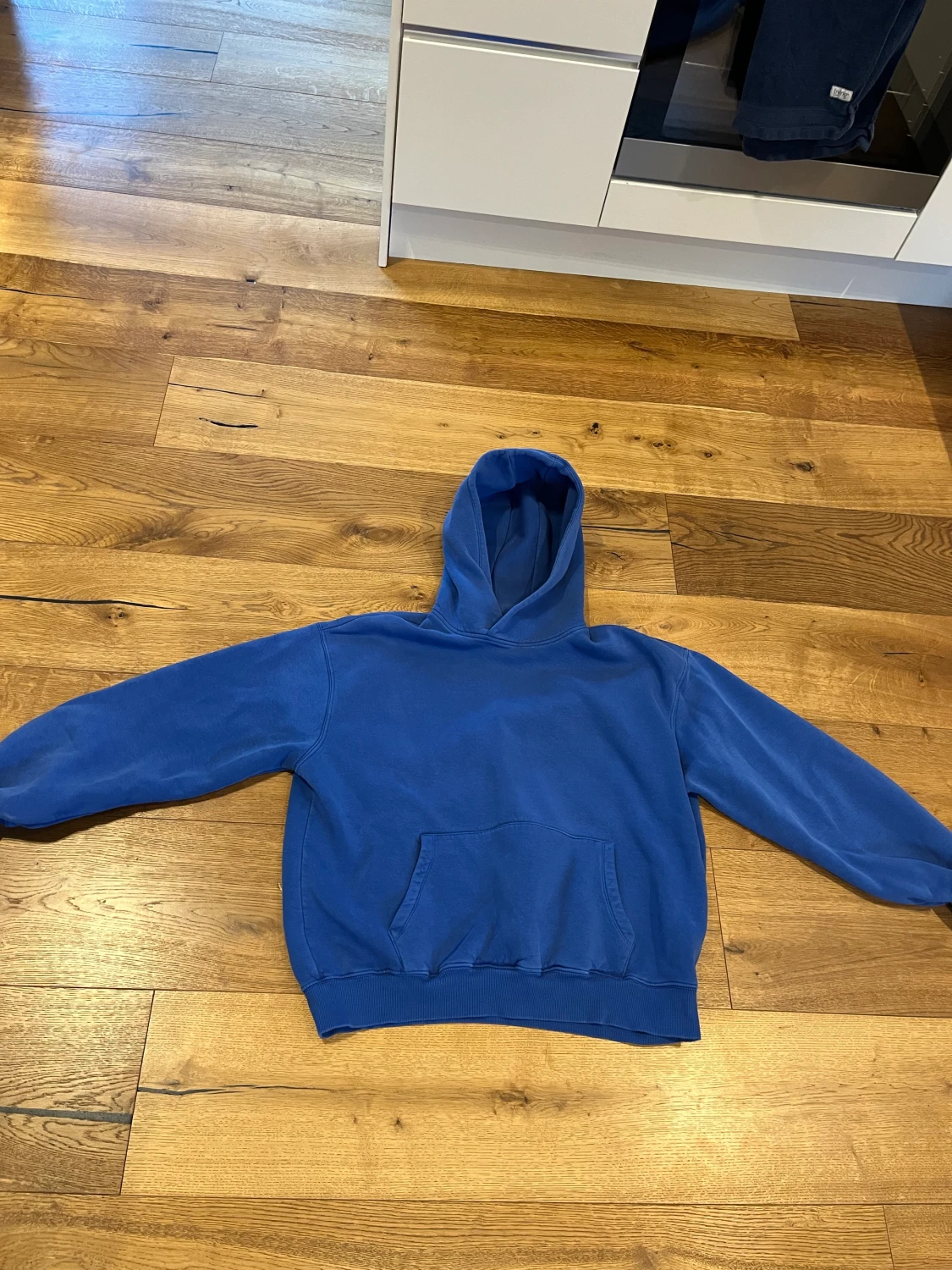Boxy oversized hoodie