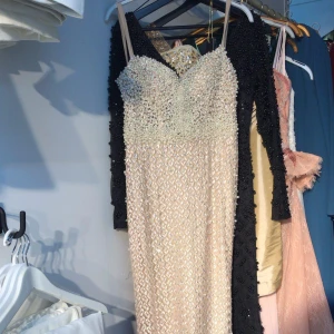 Bal/festklänning - Strl xs/s Använd en kväll endast