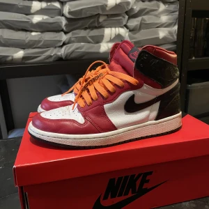 Jordan 1 satin snake - Bra skick, snören och box medföljer 