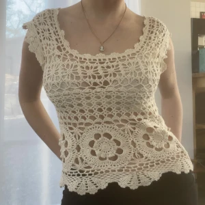 Virkad topp - Så fin till vardags att klä ner, till fest eller till stranden. 36, S. Köparen står för frakt!❤️❤️❤️