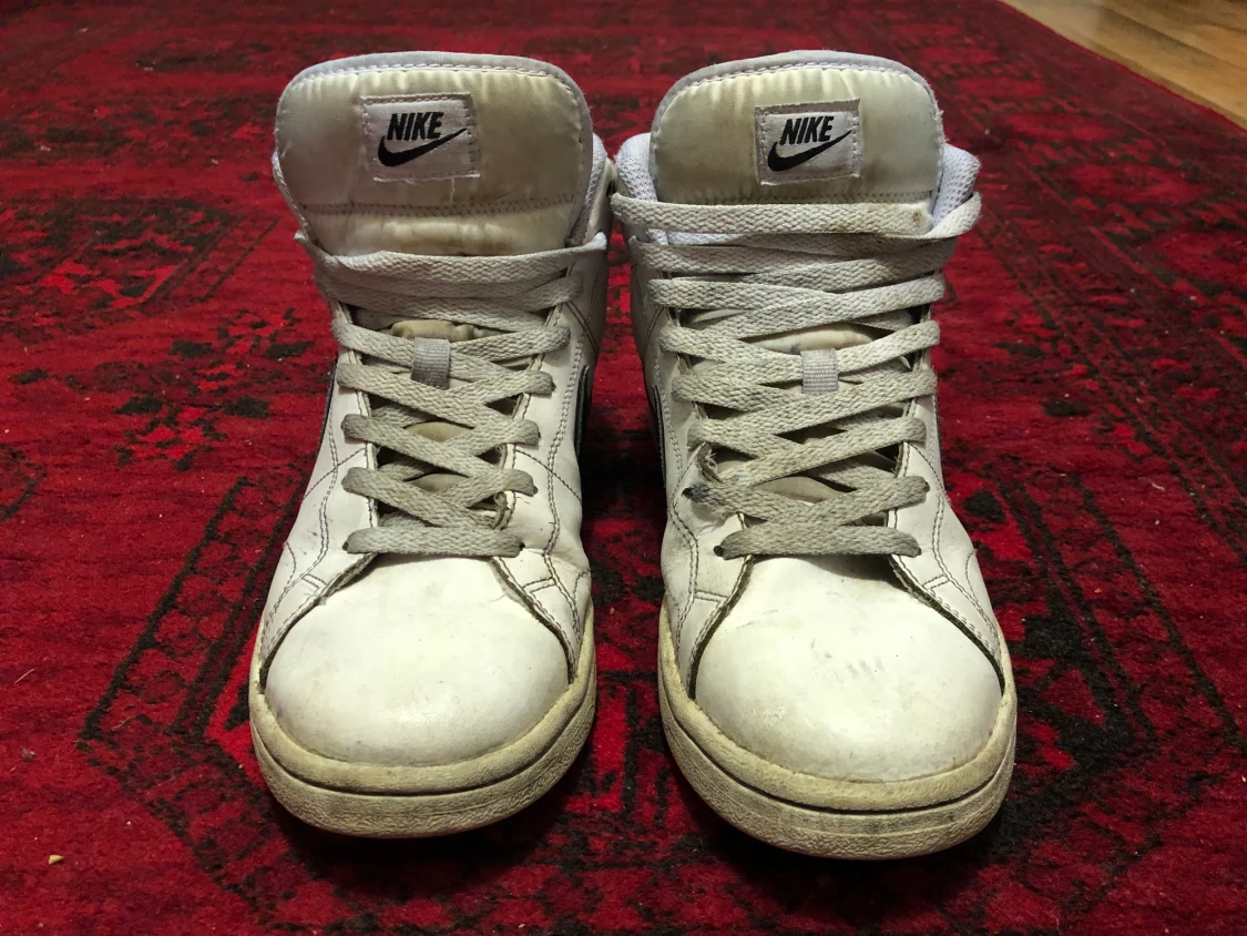 M court vision mid white and black