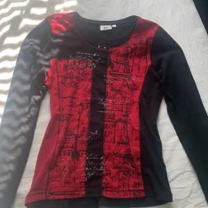 Cool tröja - Jättesnygg tröja som tyvärr inte kommer till användning något mera.