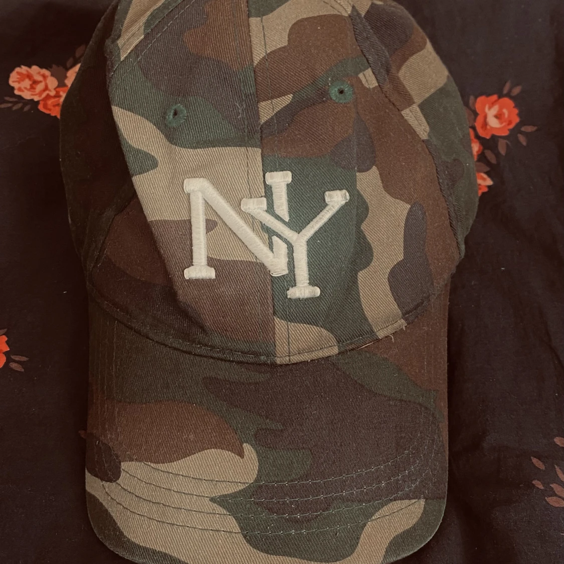 NY keps i kamouflage