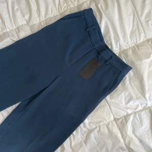 Kostymbyxor från Stockholm - Superfina kostymbyxor från märket Stockholm. Helt nya!   Nypris 700:-