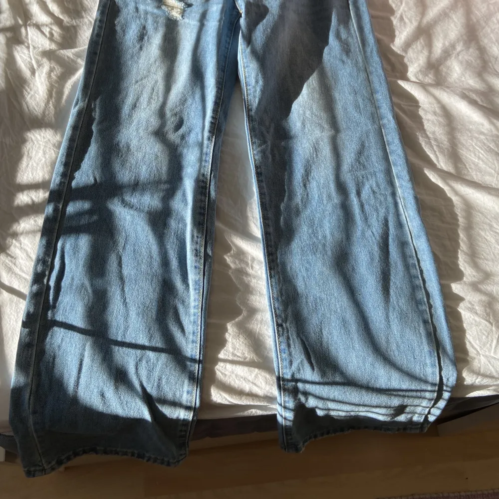 Har aldrig använt eftersom de är för stora för mig  Är som nytt, mycket bra kvalitet :). Jeans & Byxor.