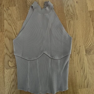 Oanvänt linne från GinaTricot  - Helt oanvänt 