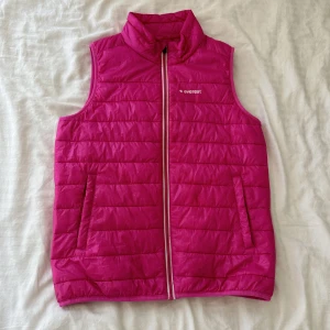 Rosa väst - Rosa väst 💗