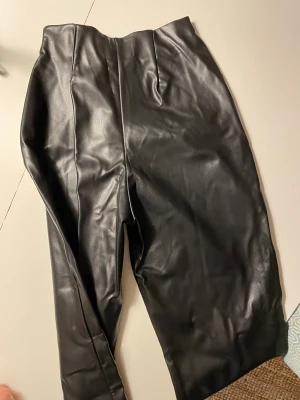 Nelly Bianca - Svarta stl xxs, skinnimitation