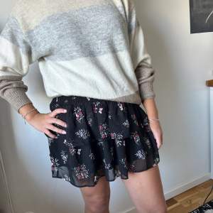 Super söt isabelle marant liknande kjol från hm