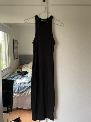 Tubklänning - Säljer min basic tubklänning. Snygg med boots