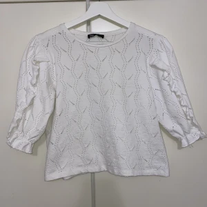 Tröja  - Tröja från Zara storlek M