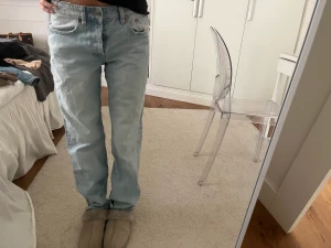 Zara jeans  - Storlek 38! Passar mig me 34