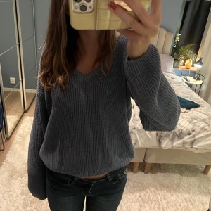 Stickad tröja - Söt stickad tröja från nakd! Nästan aldrig använd så bra skick!!❣️storlek M