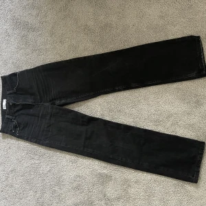 Jeans - Säljer då d är för små