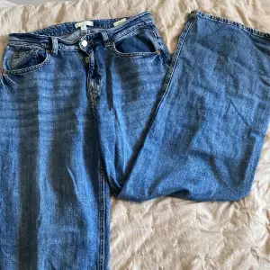 Mörkblåa baggy jeans. Tvättar innan jag postar❤️