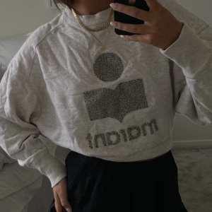 Isabel Marant Sweatshirt  - Isabel Marant Sweatshirt, storlek S, jätte fint skick, som ny:)  Frakt tillkommer 