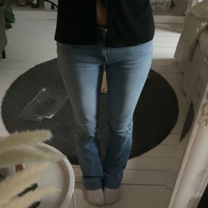 Lågmidjade jeans - Säljer mina lågmidjade jeans från lager 157 för dom inte kommer till användning. 