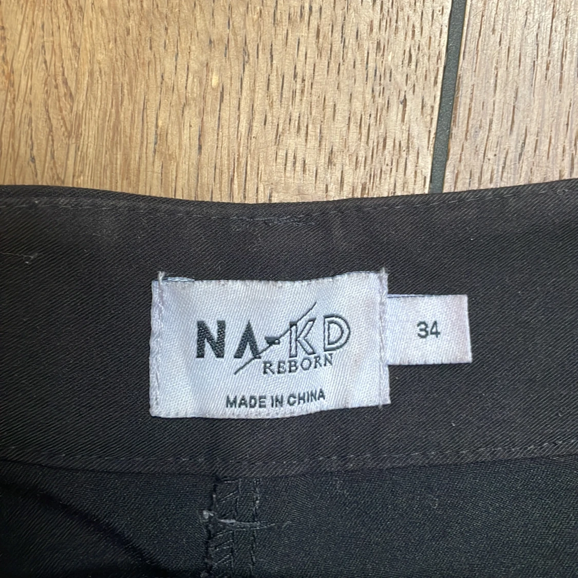 Svarta kostymbyxor - 90