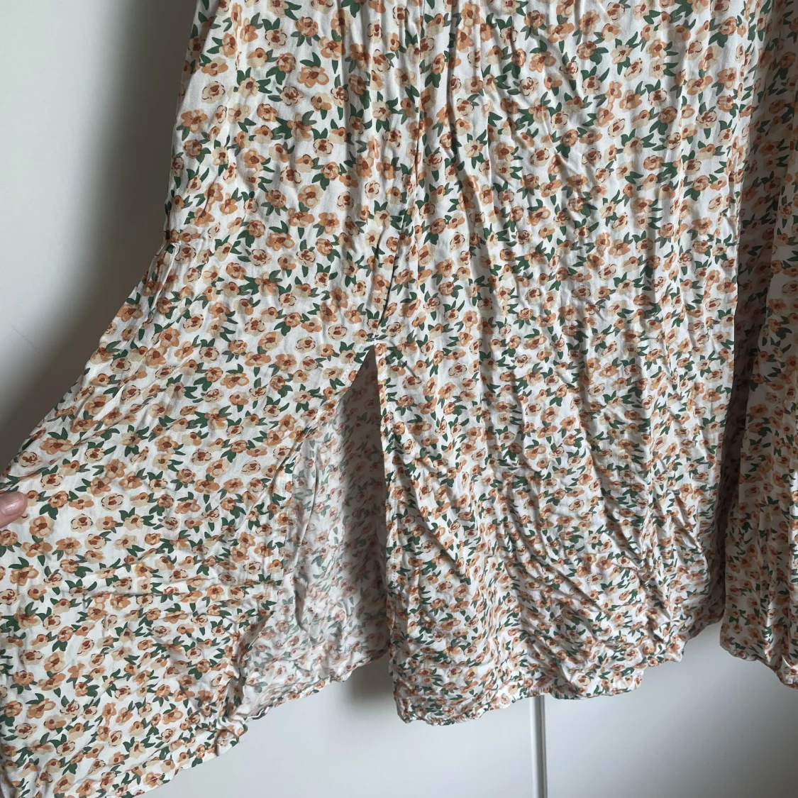 Blommig klänning - 91