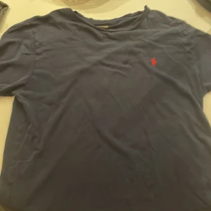 Ralph lauren t-shirt  - Nypris: 550kr