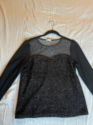 Fin tröja - Fin festlig tröja när du vill glittra ordentligt 