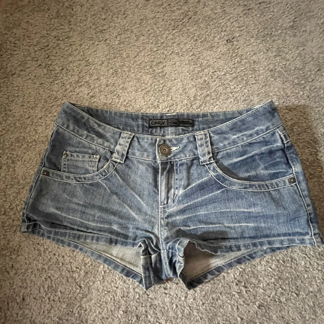 Lågmidjade jeansshorts - 90