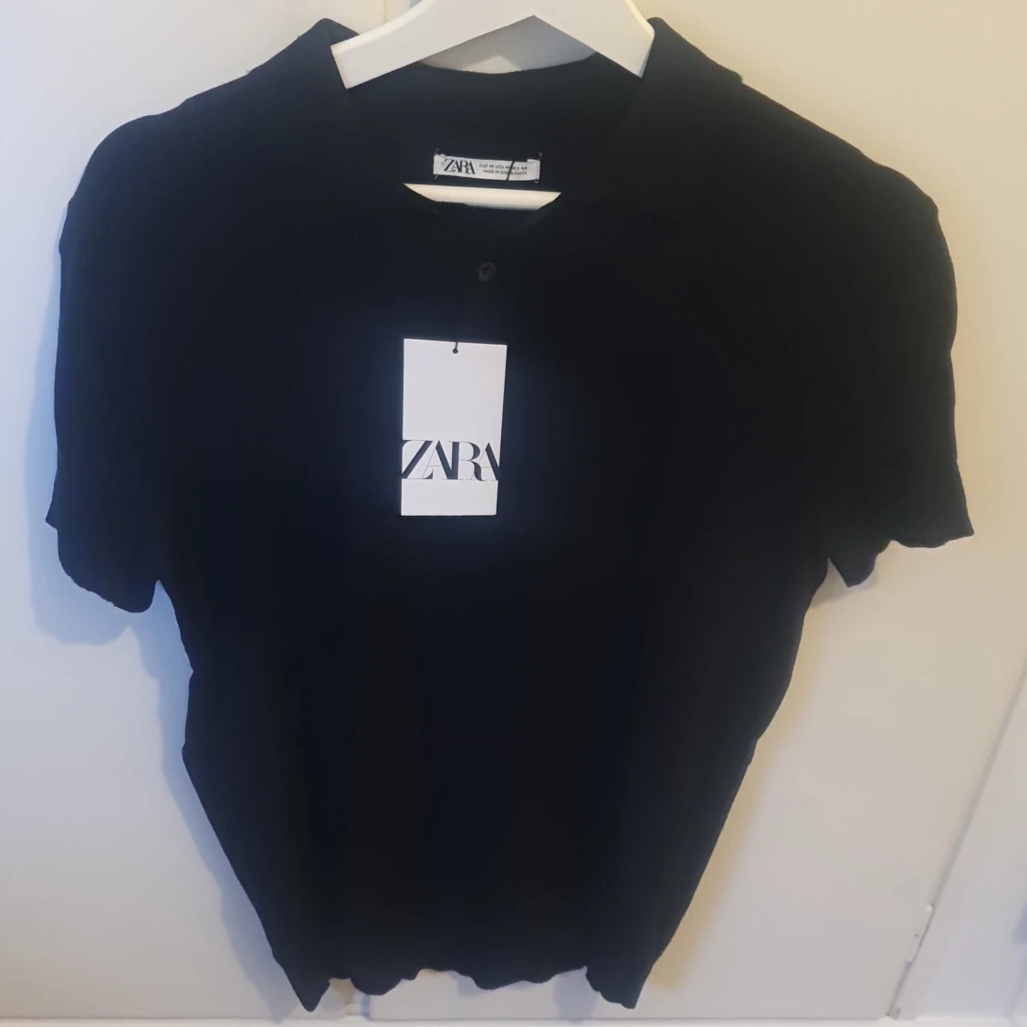 Zara Finstickad piké