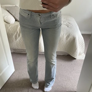 Jeans - Sååååå fina randiga jeans från Tommy Hillfiger! Säljer endast vid bra pris! 💗💗💗