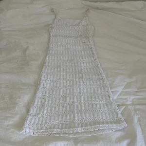 Strandklänning - Jättefin strandklänning i nyskick! Storlek xs!🤍