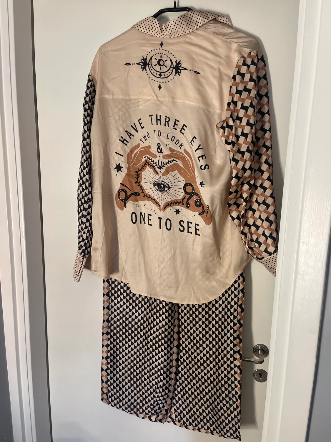 Sett, byxor o skjorta - 90