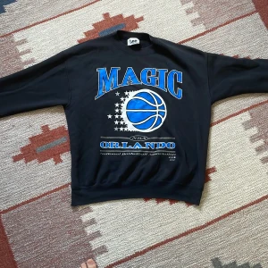 Retro Orlando Magic sweatshirt  - Retro Orlando Magic sweatshirt av Lee Sport. 