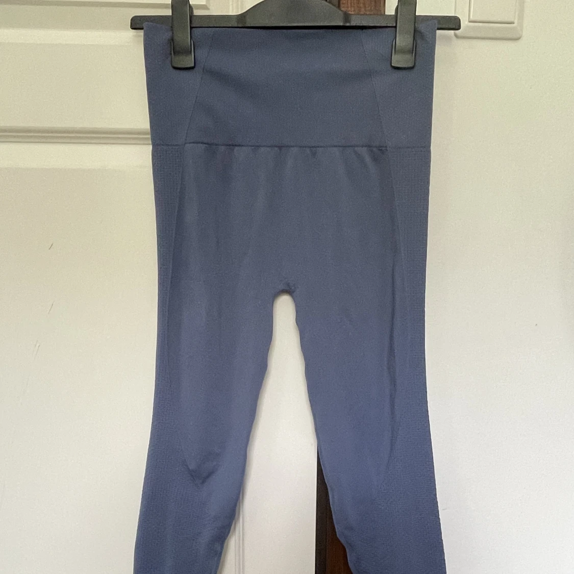 Blåa träningstights