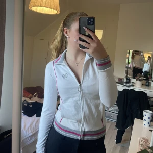 Sportig kofta - Sportigare kofta med dragkedja