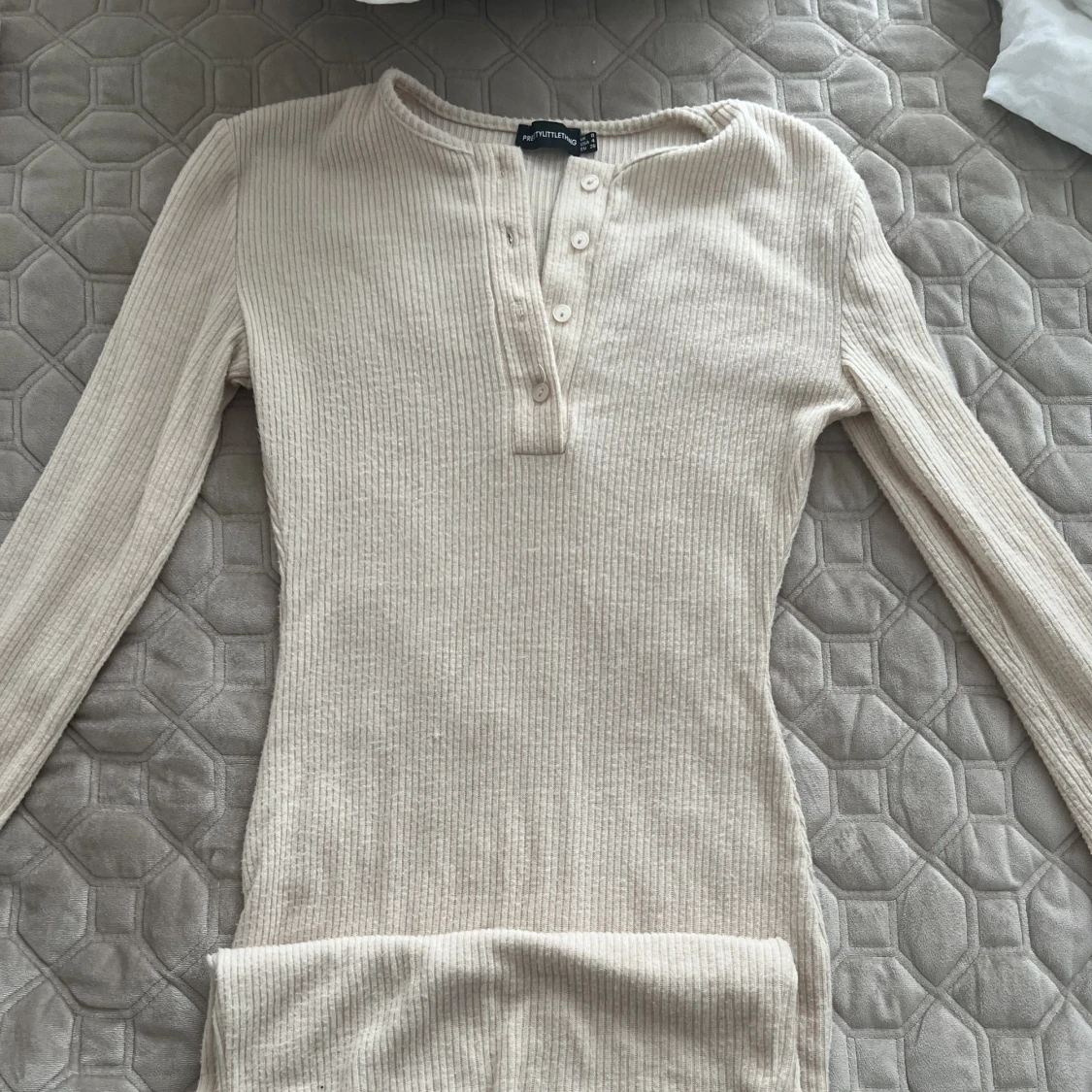 Pretty little thing midi klänning  - 91