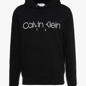 Calvin Klein hoodie herr - Helt ny aldrig använd. Prislappen är borta så kan inte lämna tillbaka. 