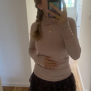 Rosa finstickad tröja💖 - Jättefin rosa turtleneck från zara! Perfekt nu till hösten❤️