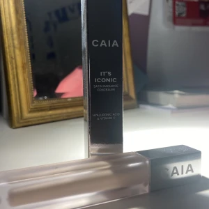 Caia - Säljer min concealer från Caia, använt max 3 gg för den var inte riktigt min färg. Den är i färgen " 1N" it's iconic satin radiance concealer 
