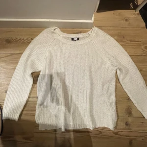 Stickad tröja  - Säljer min stickad tröja 💕