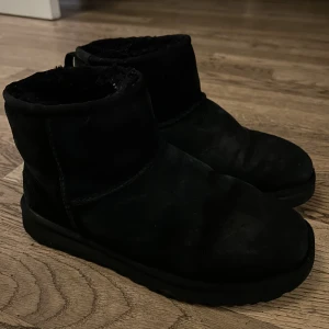 Uggs - Använda uggs i storlek 39. Skriv för fler bilder 