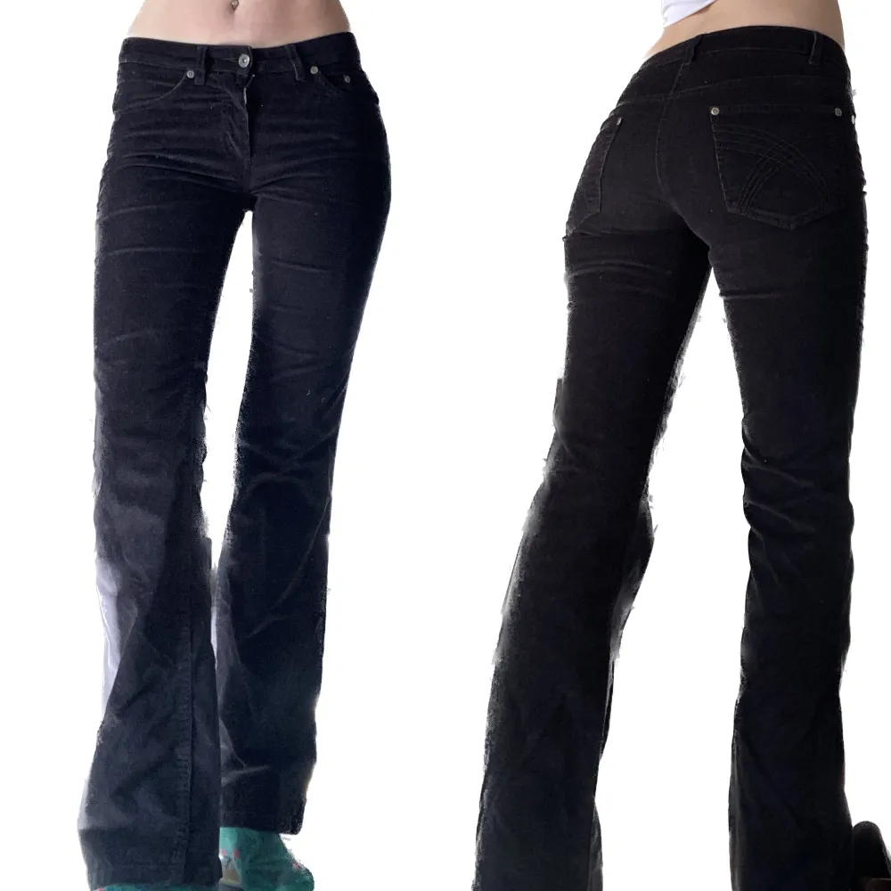 Så snygga svarta Manchester byxor. Tyvärr lite små för mig;( Inte sätt några defekter. Strlk 34/xs, mått; 38cm i midjan (mätt rakt över) och 80cm i innerbenslängd. Jeans & Byxor.