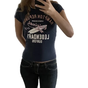 Topp - Marinblå T-shirt topp!!