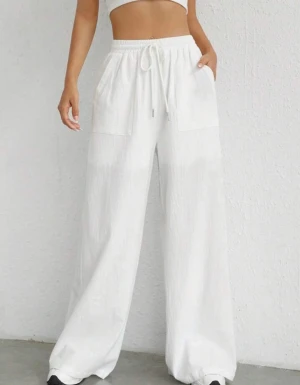 Linnebyxor - Linnebyxor i fint skick testade 1 gång och aldrig använda. Köpta för 400kr