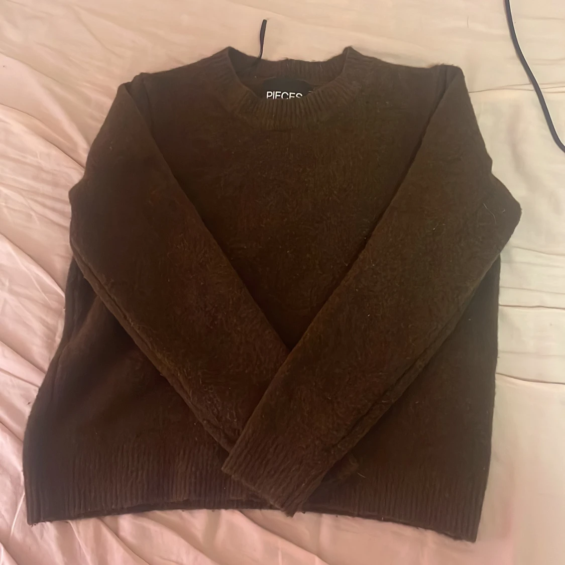 Brun stickad tröja 