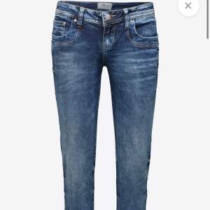 Säljer mina finaste ltb jeans som är bootcut!🥰💓
