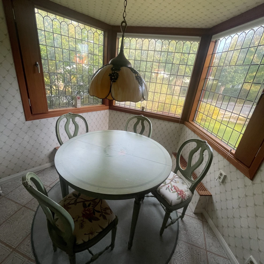 Unikt köksbord med stolar - 90